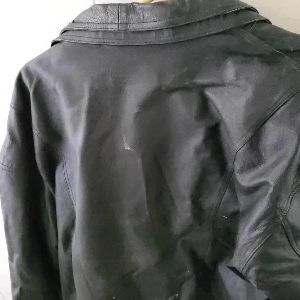 Leather jacket - Picture 1 of 2